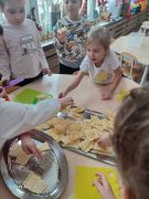 grupa gospodarcza - smakołyki z wafli,   miodu i jabłka