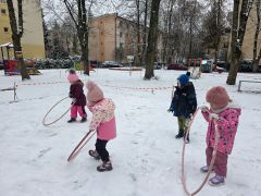Dzieci z hula hop